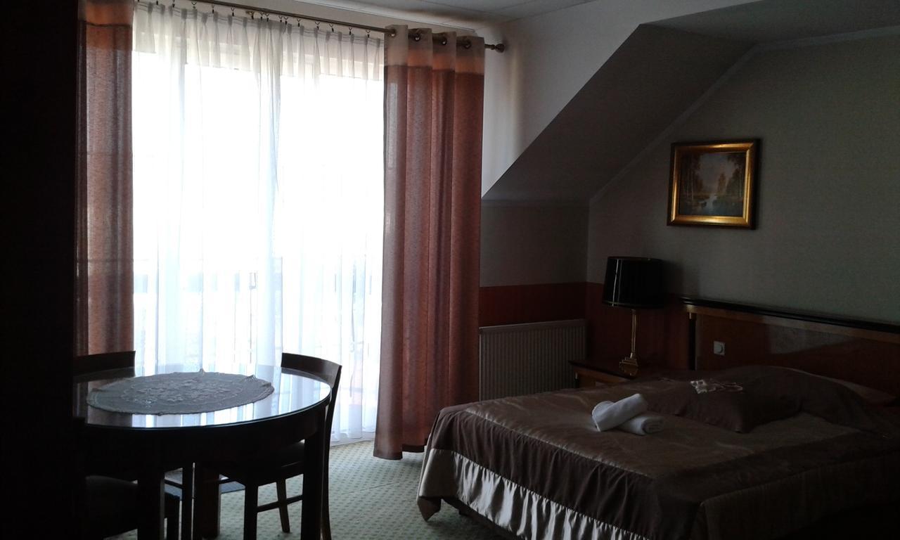 Noclegi Helios & Hotelowa Wieluń Εξωτερικό φωτογραφία